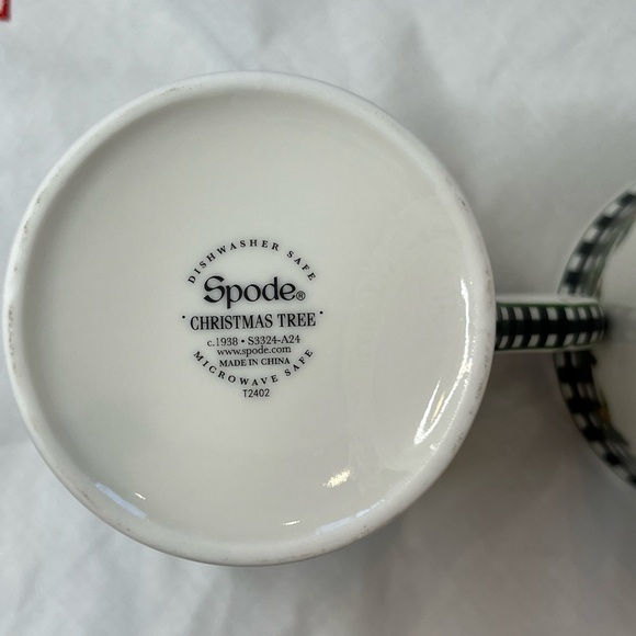 Spode 2024 Annual Christmas Tree Mug Set of 2 collectible with black checks 12oz - Picture 3 of 8
